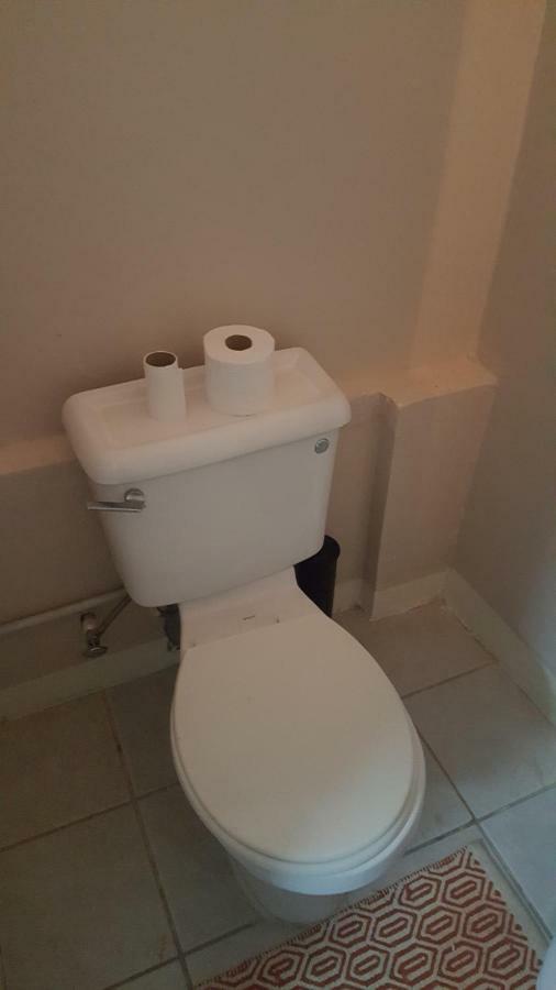Rainbow Inn Grenville Екстериор снимка